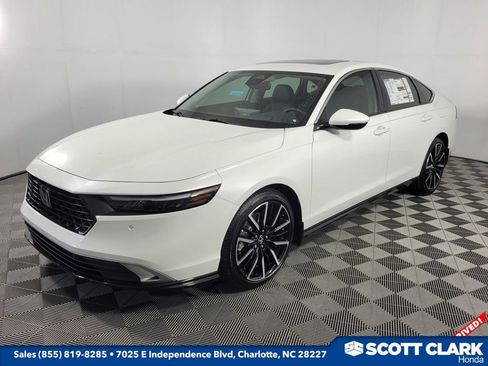 New 2025 Honda Accord Touring image 3