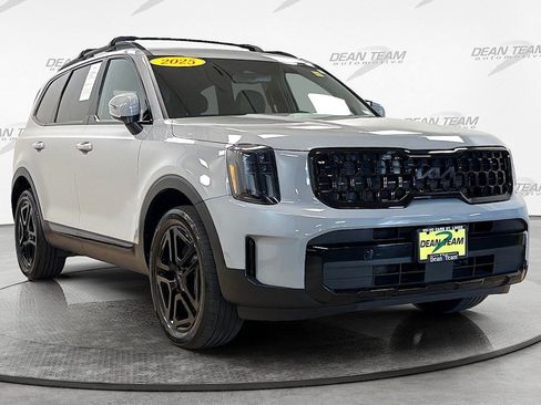 Used 2025 Kia Telluride EX X-Line AWD/4WD image 3
