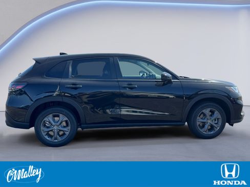 New 2026 Honda HR-V LX image 6