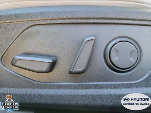 Used 2026 Hyundai Elantra Limited FWD image 16