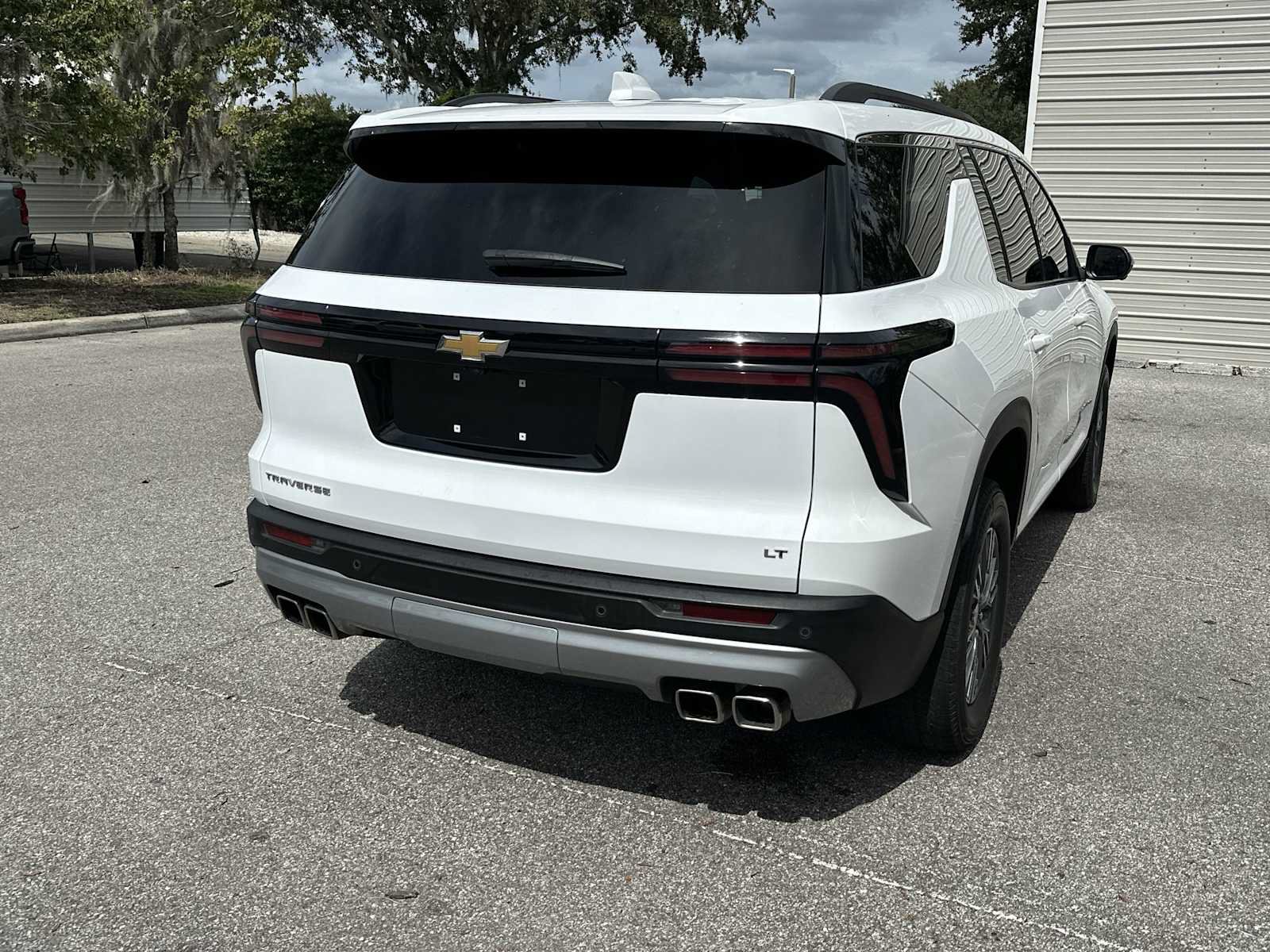 Certified 2024 Chevrolet Traverse LT w/ LPO, Floor Liner Package FWD image 6