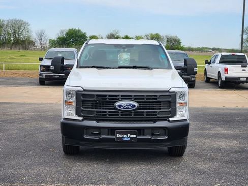 New 2026 Ford F250 XL w/ XL Driver Assist Package RWD image 2