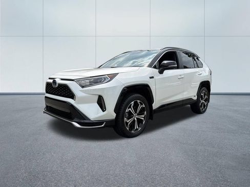 Used 2021 Toyota RAV4 XSE w/ Weather Package AWD/4WD image 2