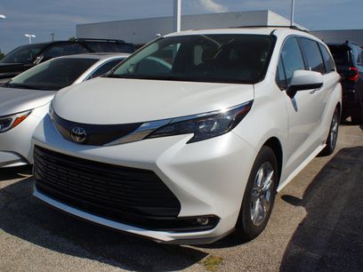 Used 2026 Toyota Sienna XLE