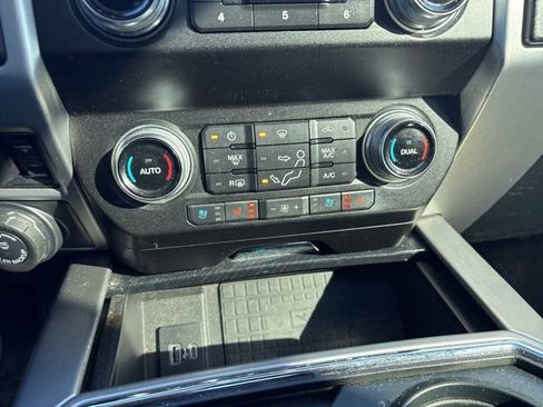 Used 2020 Ford F350 Platinum image 9