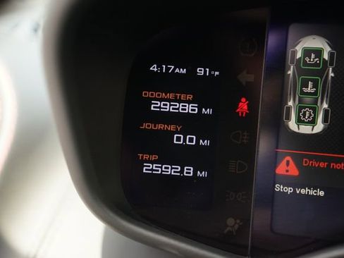 Used 2017 McLaren 570S RWD image 22
