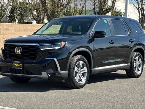 Certified 2025 Honda Pilot EX-L image 8