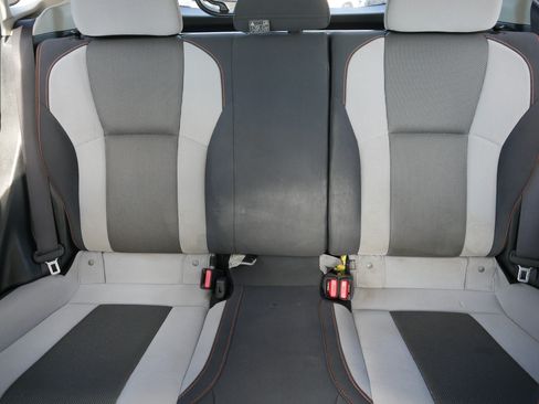 Used 2018 Subaru Crosstrek 2.0i Premium w/ Eyesight System AWD/4WD image 13