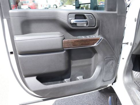Used 2022 GMC Sierra 2500 SLE w/ Snow Plow Prep/Camper Package AWD/4WD image 14