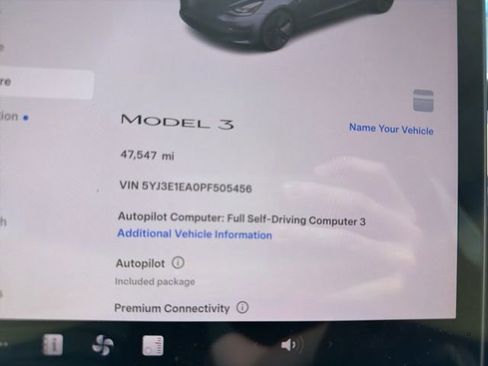 Used 2023 Tesla Model 3 Standard Range image 8