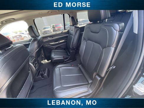 Used 2023 Jeep Grand Cherokee L Limited w/ Luxury Tech Group II AWD/4WD image 23