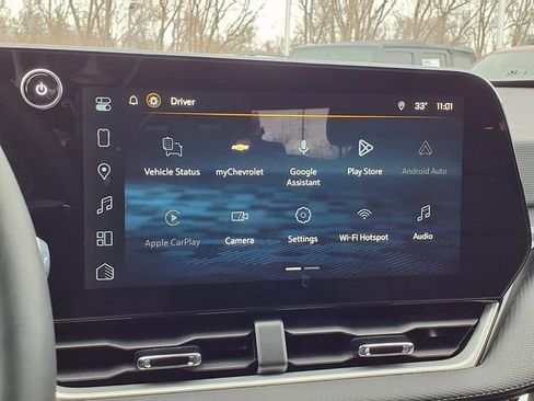 Used 2026 Chevrolet Equinox LT image 11