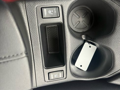 Used 2020 Nissan Rogue SV image 24