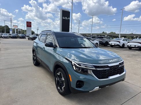 Certified 2025 Kia Seltos S FWD image 9
