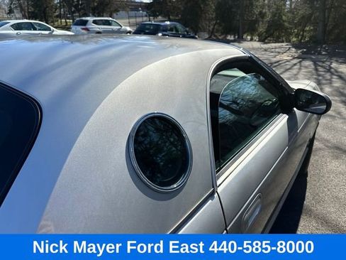 Used 2004 Ford Thunderbird RWD image 11
