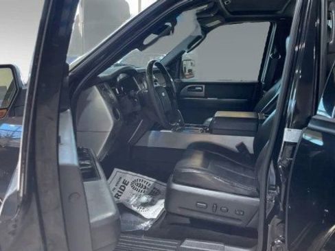 Used 2013 Ford Expedition Limited image 10