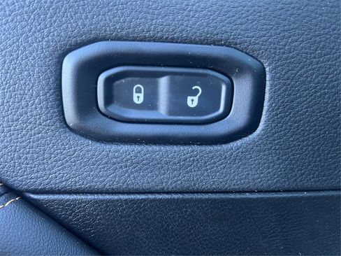 Used 2024 Jeep Wrangler Unlimited Sahara w/ Technology Group image 42