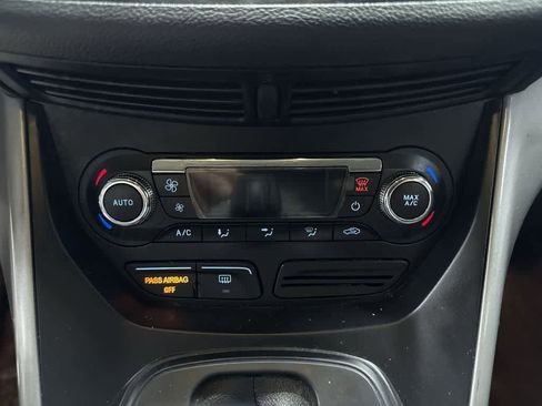 Used 2016 Ford Escape SE w/ Equipment Group 201A AWD/4WD image 21