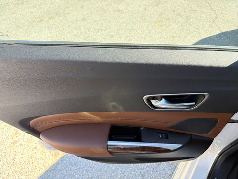 Used 2020 Acura TLX V6 w/ Technology Package image 21