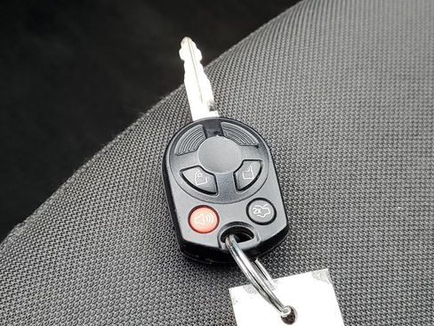 Used 2010 Ford Fusion SE image 21