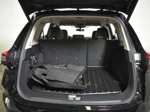 Certified 2025 Nissan Rogue SV AWD/4WD image 31