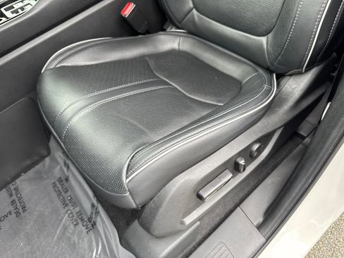 Certified 2023 Honda Pilot Elite image 17