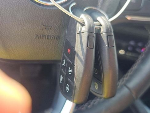 Used 2023 Buick Envision Essence image 15