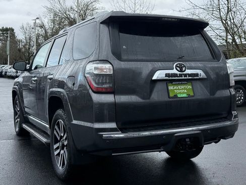 Used 2017 Toyota 4Runner Limited image 3