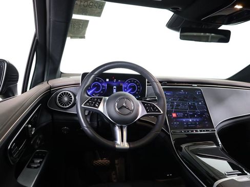 Certified 2025 Mercedes-Benz EQE 350+ 4MATIC SUV w/ AMG Line Exterior Package image 28
