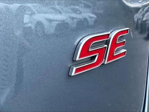 Certified 2021 Toyota Corolla SE image 10