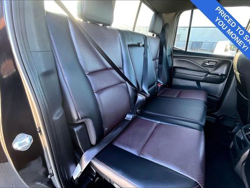 Used 2023 Honda Ridgeline Black Edition image 35