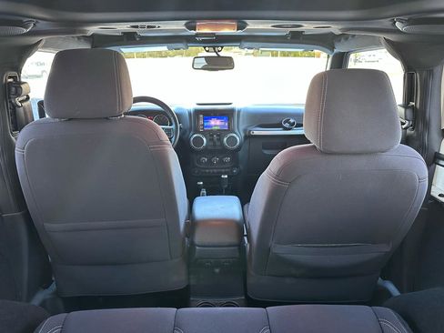 Used 2013 Jeep Wrangler Sahara w/ Dual Top Group image 27