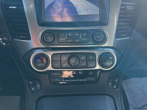 Used 2017 Chevrolet Suburban Premier image 21
