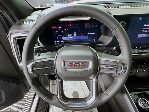 New 2026 GMC Canyon Elevation w/ Convenience Package image 11