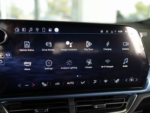 Used 2024 Chevrolet Equinox EV LT image 14