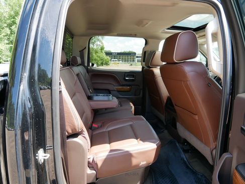 Used 2017 Chevrolet Silverado 1500 High Country AWD/4WD image 9