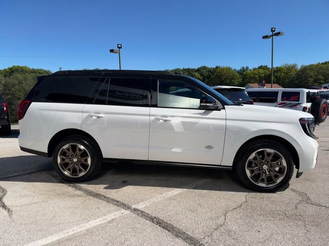 Used 2026 Ford Expedition King Ranch AWD/4WD image 8