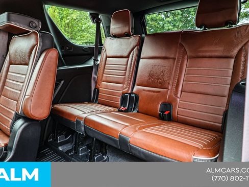 Used 2023 GMC Yukon Denali Ultimate AWD/4WD image 19