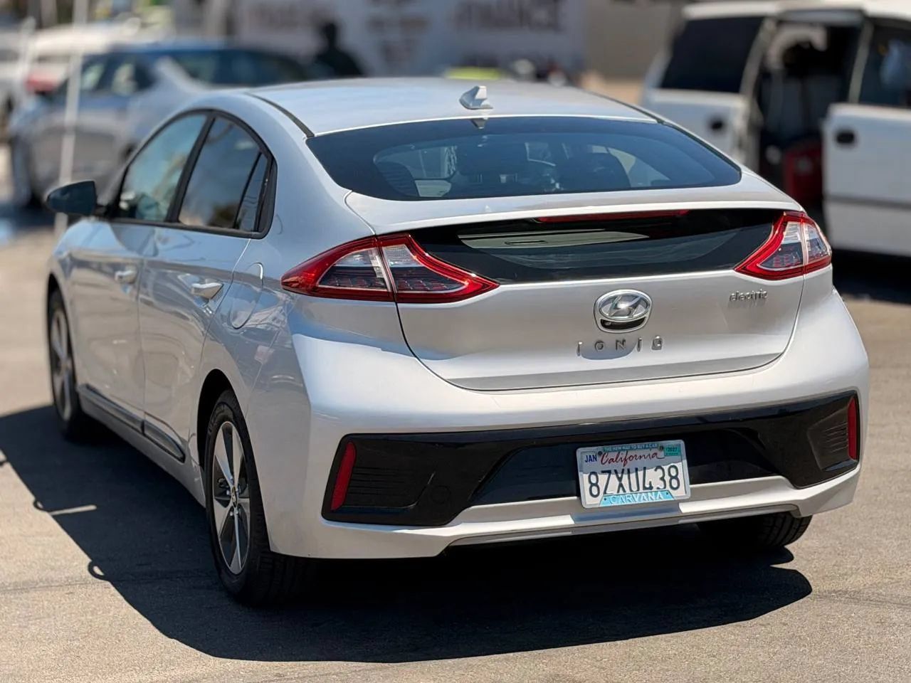 Used 2019 Hyundai Ioniq Electric FWD image 12