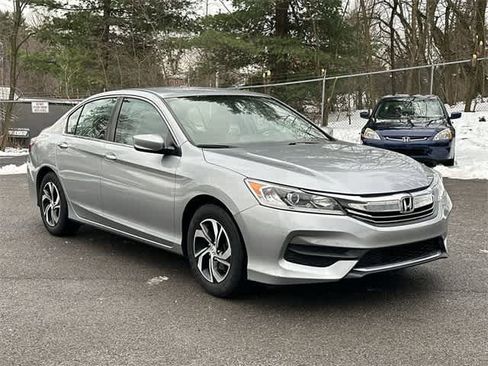 Used 2017 Honda Accord LX image 18
