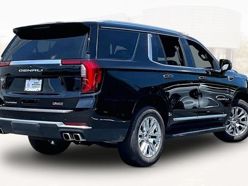 Used 2026 GMC Yukon Denali AWD/4WD image 6