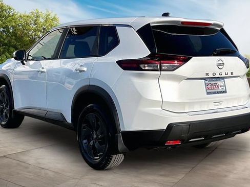 New 2026 Nissan Rogue SV FWD image 3