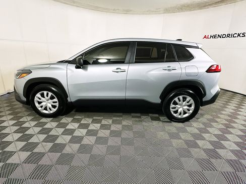 Certified 2024 Toyota Corolla Cross L image 6