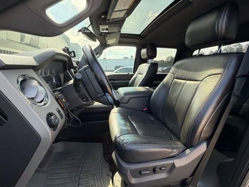 Used 2013 Ford F250 Lariat w/ Lariat Ultimate Pkg image 9