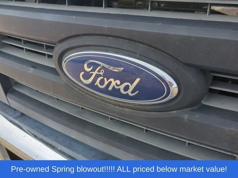 Used 2017 Ford E-350 and Econoline 350 Super Duty w/ Power Windows & Locks Group RWD image 8