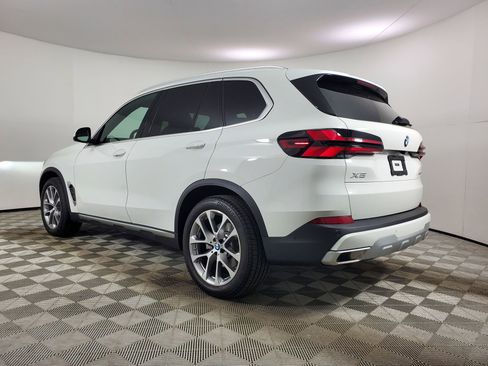 Used 2025 BMW X5 xDrive40i w/ Parking Assistance Package AWD/4WD image 7