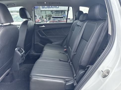 Used 2022 Volkswagen Tiguan SE AWD/4WD image 22