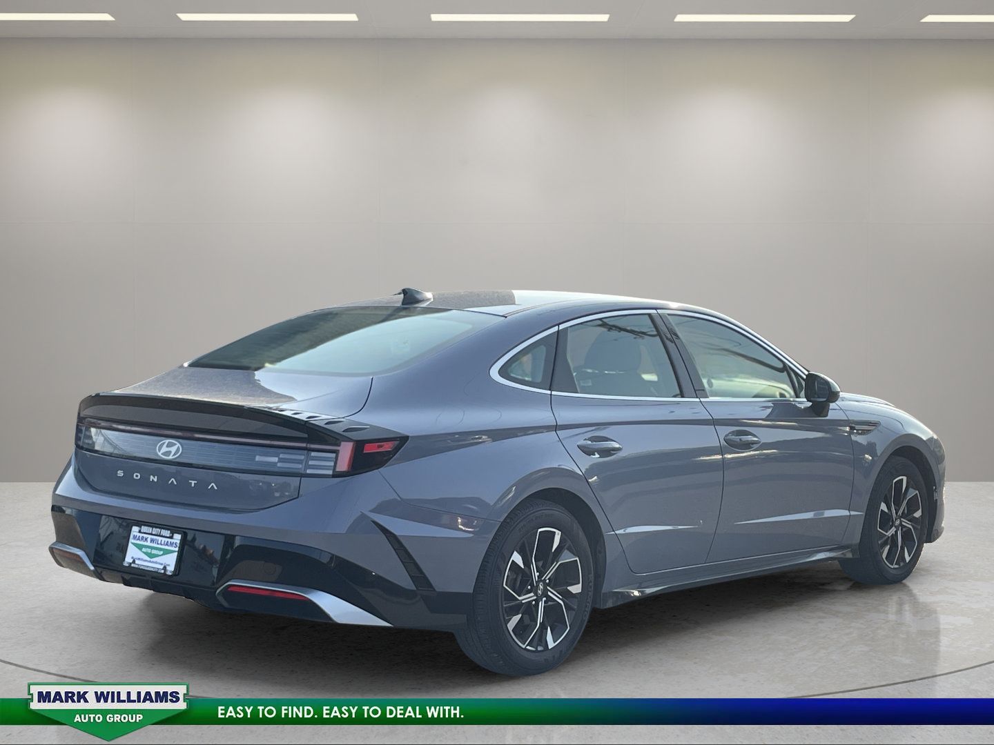 Used 2025 Hyundai Sonata SEL FWD image 5
