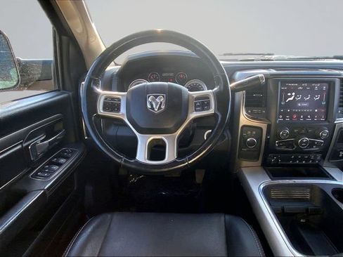 Used 2018 RAM 2500 Laramie w/ Sport Appearance Group AWD/4WD image 17