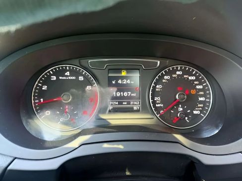 Used 2018 Audi Q3 2.0T Premium Plus w/ Premium Plus Package image 38